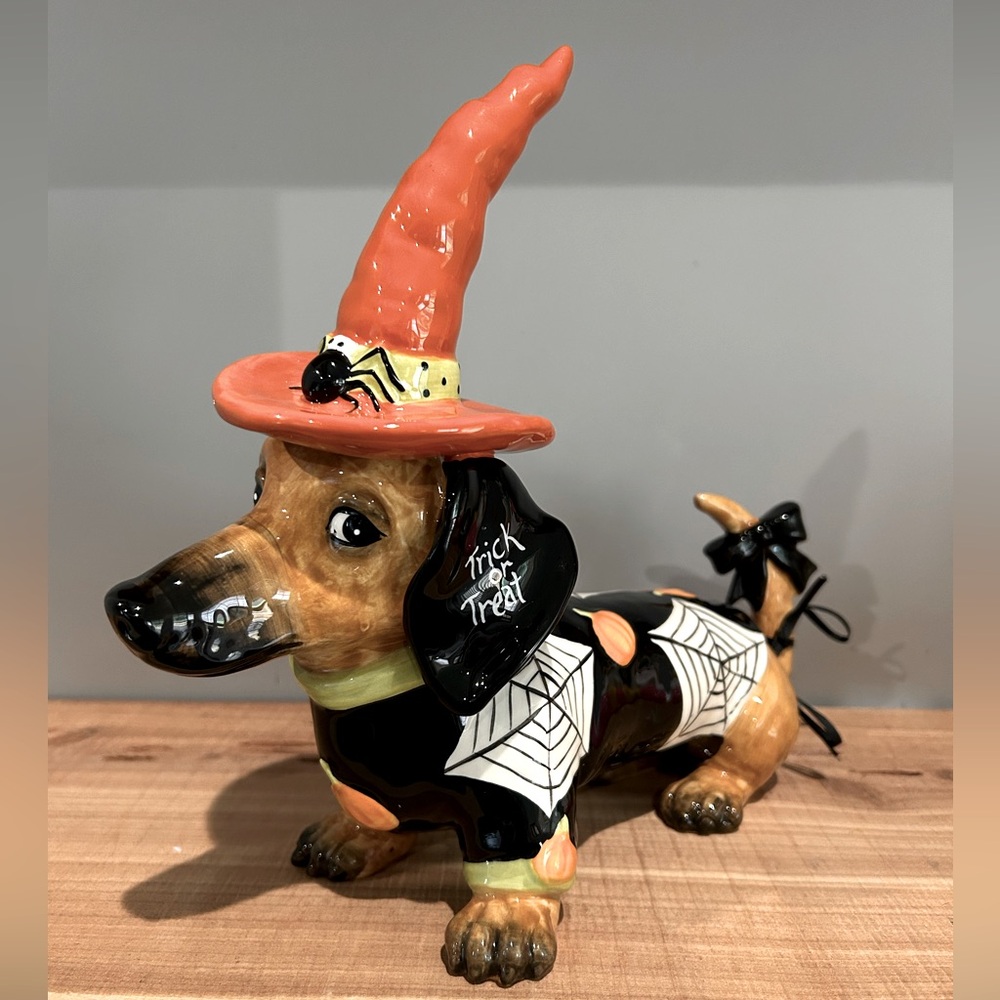 NWT Blue Sky Clayworks Halloween Trick or Treat Dachshund Figurine